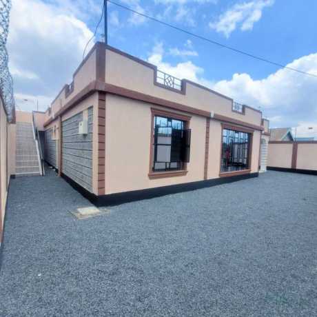 flatroof-bungalow-3bedroom-65k-big-3